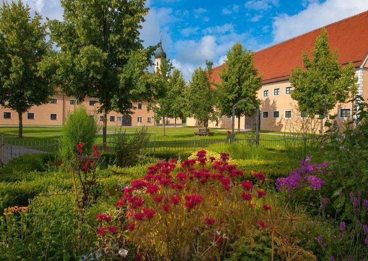 Klosterstueble Oberschoenenfeld